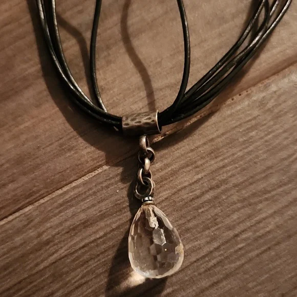 Silpada Black Leather Cord Sterling Silver Rock Crystal Pendant Necklace - Picture 2 of 2